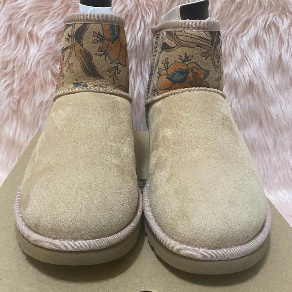 ✨NEW UGG MINI CLASSIC